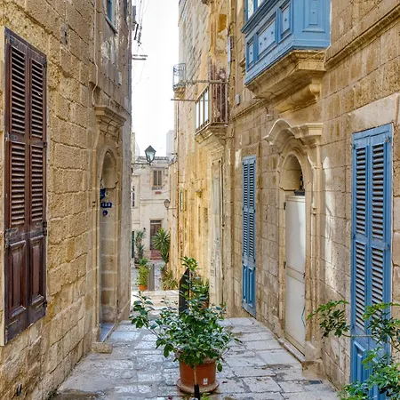 דירה 2 With Private Kitchenette At The New Casa Vittoria By Sf Homes