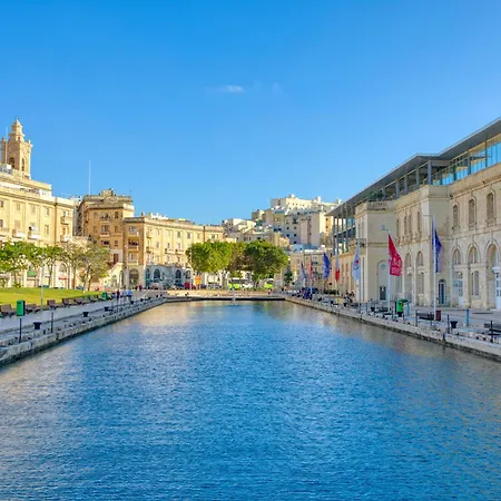 2 With Private Kitchenette At The New Casa Vittoria By Sf Homes Apartament